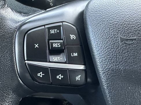 Used 2023 Ford Transit 350 XLT image 25