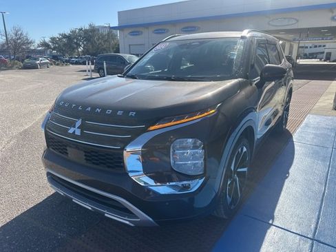 Used 2024 Mitsubishi Outlander SEL Black Edition image 7