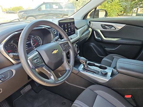 Used 2023 Chevrolet Blazer LT image 12