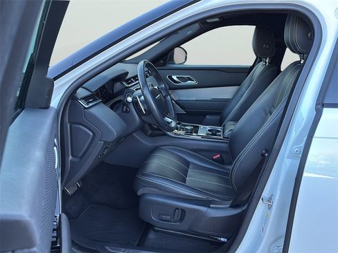 Used 2019 Land Rover Range Rover Velar R-Dynamic SE image 13