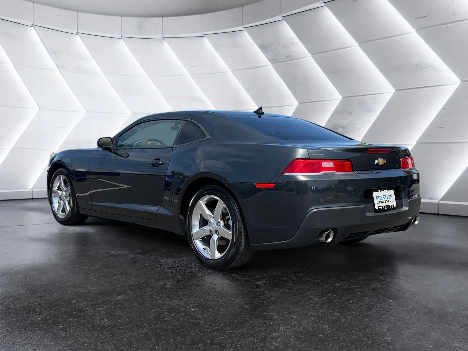 Used 2015 Chevrolet Camaro LT w/ Rear Vision Package RWD image 3