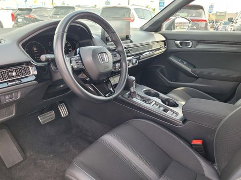 Used 2025 Honda Civic Sport image 9