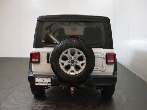 Used 2021 Jeep Wrangler Unlimited Islander image 5