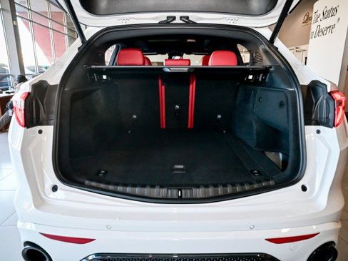 Used 2023 Alfa Romeo Stelvio Veloce image 22