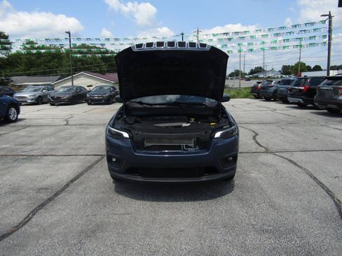 Used 2019 Jeep Cherokee Latitude Plus w/ Comfort/Convenience Group AWD/4WD image 24
