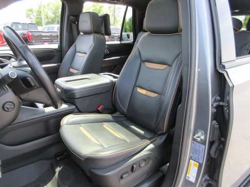 Certified 2021 GMC Yukon AT4 w/ AT4 Premium Plus Package AWD/4WD image 26