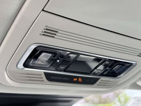 New 2026 Lincoln Nautilus Premier AWD/4WD image 21