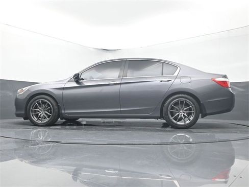 Used 2015 Honda Accord LX image 9
