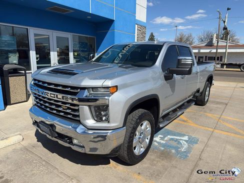 Used 2020 Chevrolet Silverado 3500 LTZ w/ LTZ Plus Package AWD/4WD image 2