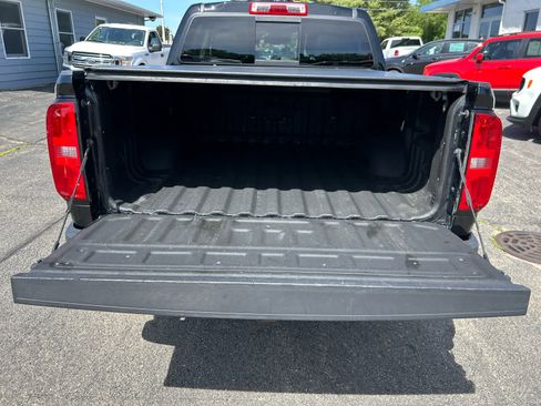 Used 2020 Chevrolet Colorado Z71 AWD/4WD image 25