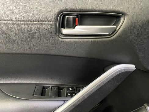 Certified 2023 Toyota Corolla Cross XLE w/ Convenience Package image 14