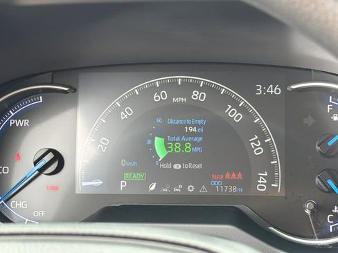 Used 2025 Toyota RAV4 LE AWD/4WD image 31