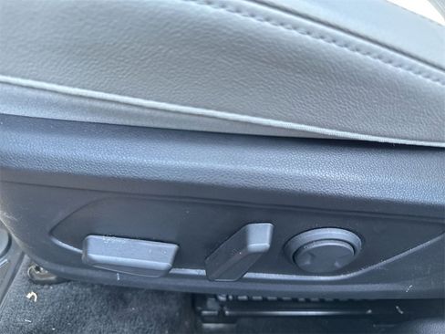 Used 2025 Hyundai Tucson Limited image 18