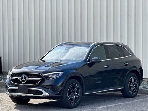 Used 2026 Mercedes-Benz GLC 300 4MATIC image 1