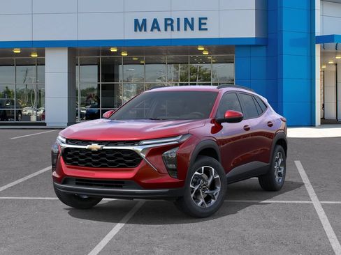 New 2026 Chevrolet Trax LT w/ LT Convenience Package FWD image 6