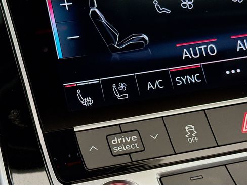 Used 2021 Audi SQ7 Premium Plus image 23