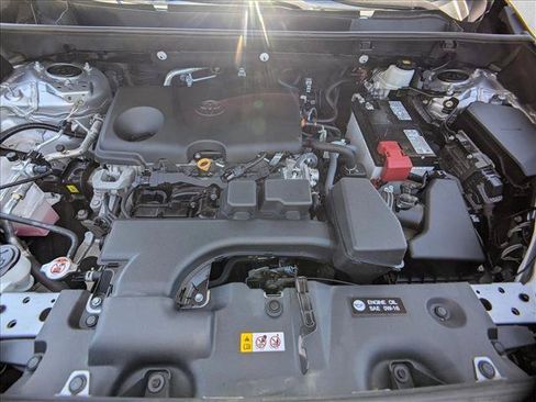 Used 2024 Toyota RAV4 XLE FWD image 22