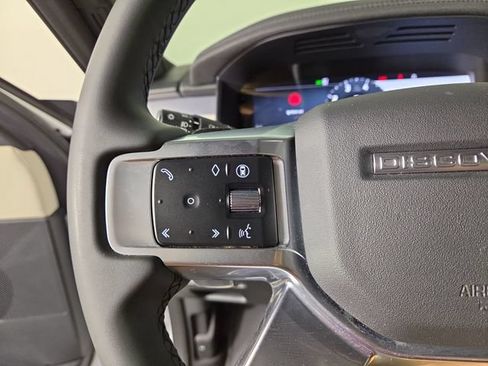 Used 2024 Land Rover Discovery Dynamic SE AWD/4WD image 22