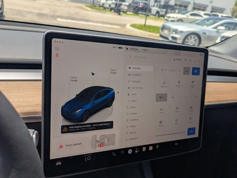 Used 2025 Tesla Model Y Long Range AWD/4WD image 6