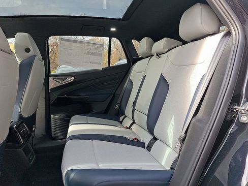 New 2025 Volkswagen ID.4 Pro S AWD/4WD image 6