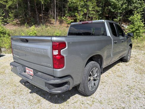Used 2024 Chevrolet Silverado 1500 Custom RWD image 5