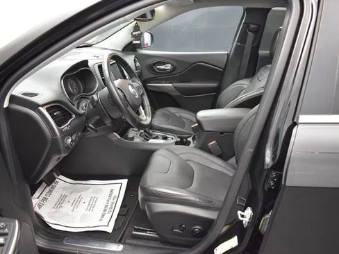 Used 2020 Jeep Cherokee Limited AWD/4WD image 14