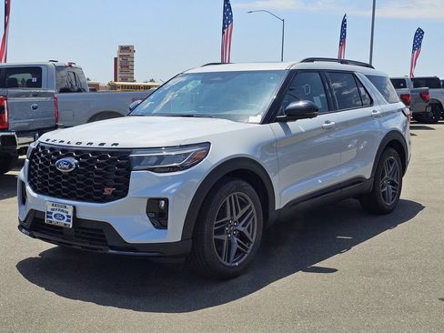 New 2026 Ford Explorer ST w/ Sun And Sound Package AWD/4WD image 4