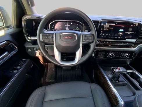 Used 2026 GMC Sierra 1500 Elevation w/ Elevation Premium Package AWD/4WD image 6