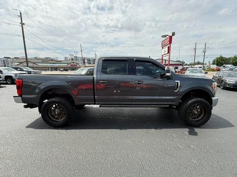 Used 2019 Ford F350 Lariat w/ Lariat Ultimate Package AWD/4WD image 6