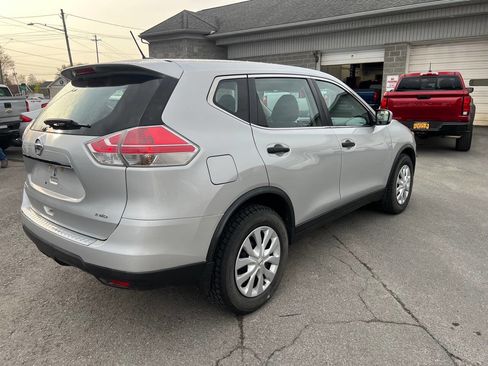 Used 2016 Nissan Rogue S image 5