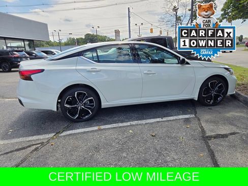 Used 2025 Nissan Altima 2.5 SR w/ SR Premium Package AWD/4WD image 12