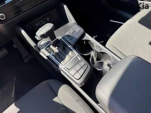 New 2026 Kia Sportage LX image 17
