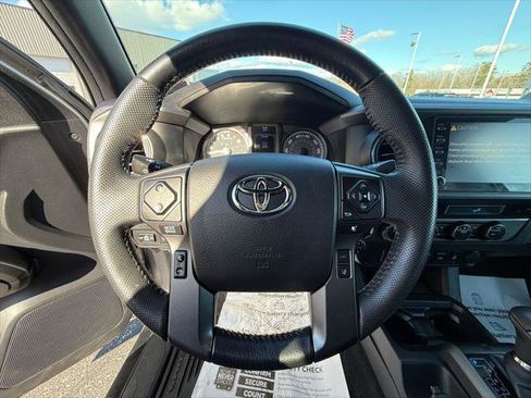 Certified 2023 Toyota Tacoma TRD Off-Road AWD/4WD image 8
