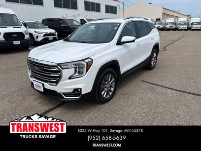 Used 2024 GMC Terrain SLT