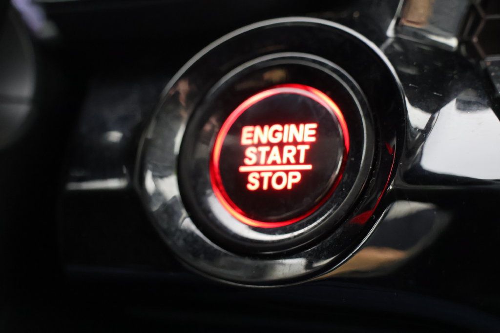 Used 2025 Honda CR-V EX-L image 16