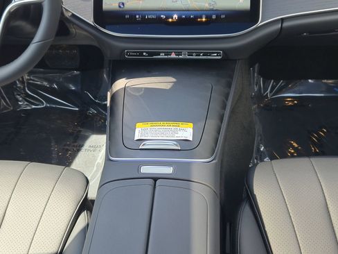 Certified 2025 Mercedes-Benz E 350 4MATIC Sedan image 14