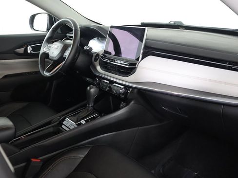 Used 2022 Jeep Compass Limited w/ Sun and Sound Group image 27