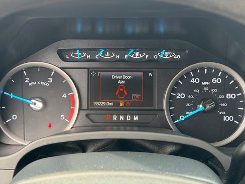 Used 2022 Ford F250 XLT w/ XLT Premium Package image 22