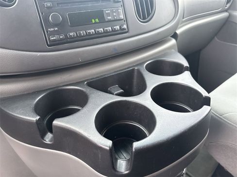 Used 2008 Ford E-350 and Econoline 350 XLT image 24