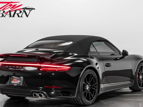 Used 2017 Porsche 911 Carrera 4S image 13