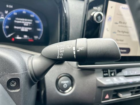 Used 2025 Toyota Camry XSE FWD image 19