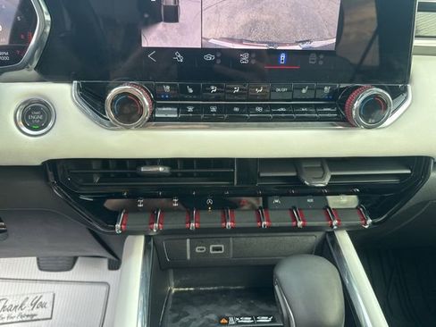 Used 2024 GMC Canyon AT4X image 25