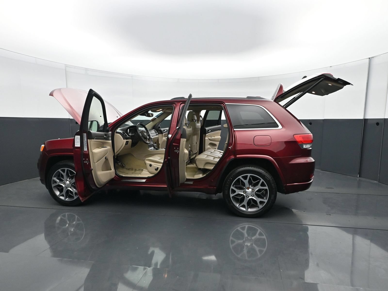 Used 2021 Jeep Grand Cherokee Overland w/ Protech Group AWD/4WD image 30