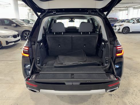 Used 2023 BMW X7 xDrive40i AWD/4WD image 14