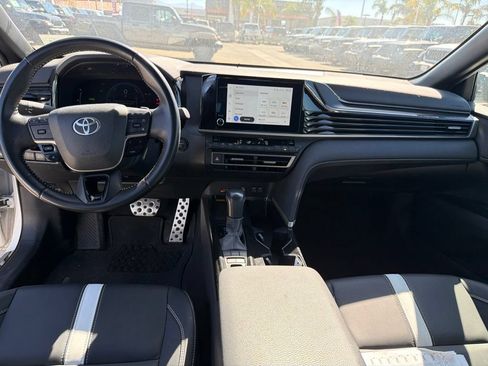 Used 2025 Toyota Camry SE FWD image 20