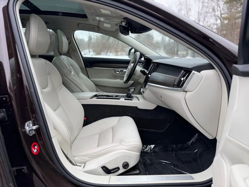 Used 2018 Volvo V90 T5 Cross Country w/ Protection Package Premier image 13