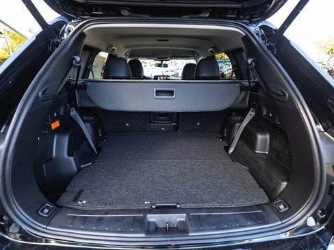 New 2025 Mitsubishi Outlander SE image 28