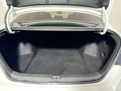 Used 2024 Honda Accord EX image 33