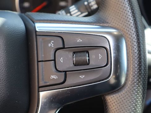 Used 2025 Chevrolet Blazer LT FWD image 13
