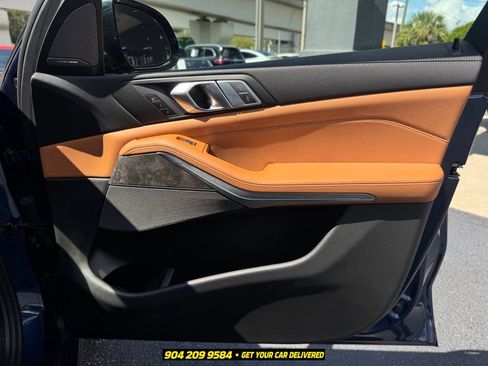 Used 2020 BMW X7 xDrive40i w/ Premium Package AWD/4WD image 29